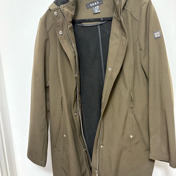 Lightweight Minimalist Jacket - Picture 3 of 5